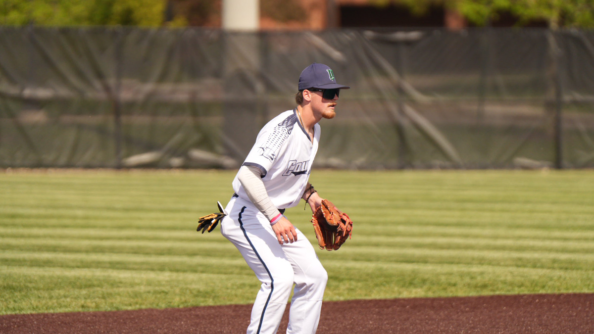 Baseball Falls in Battle vs. Indiana Wesleyan