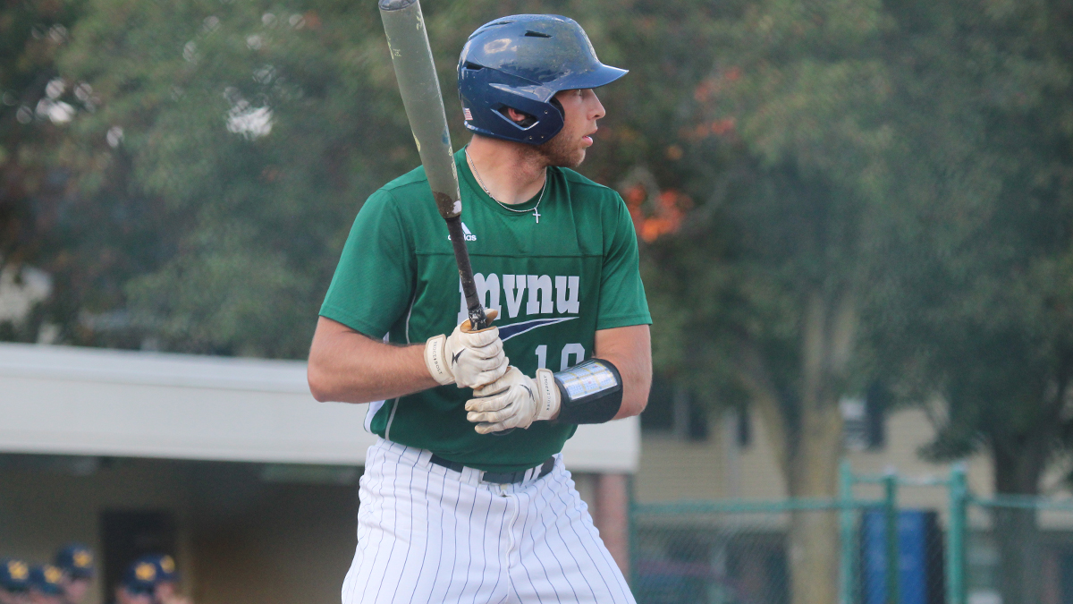 Baseball Drops Two at IWU