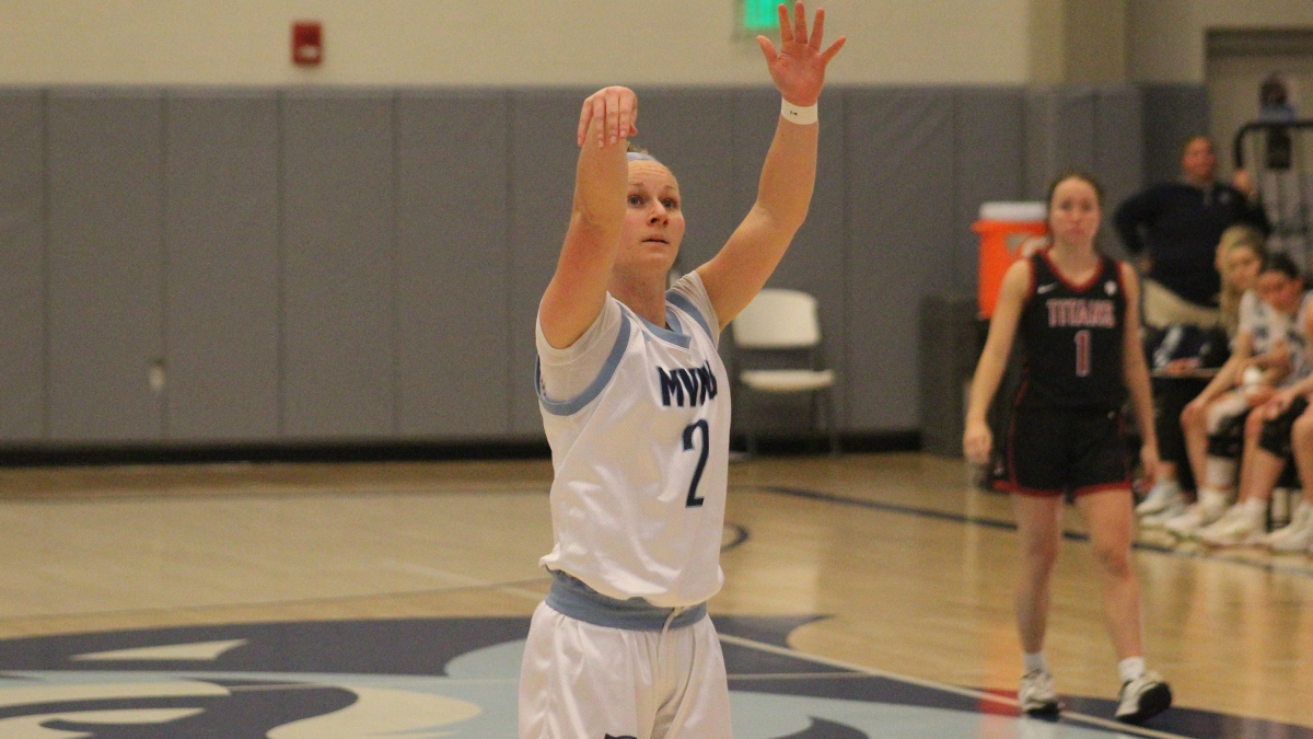 Women’s Basketball Claims First Conference Win of Season