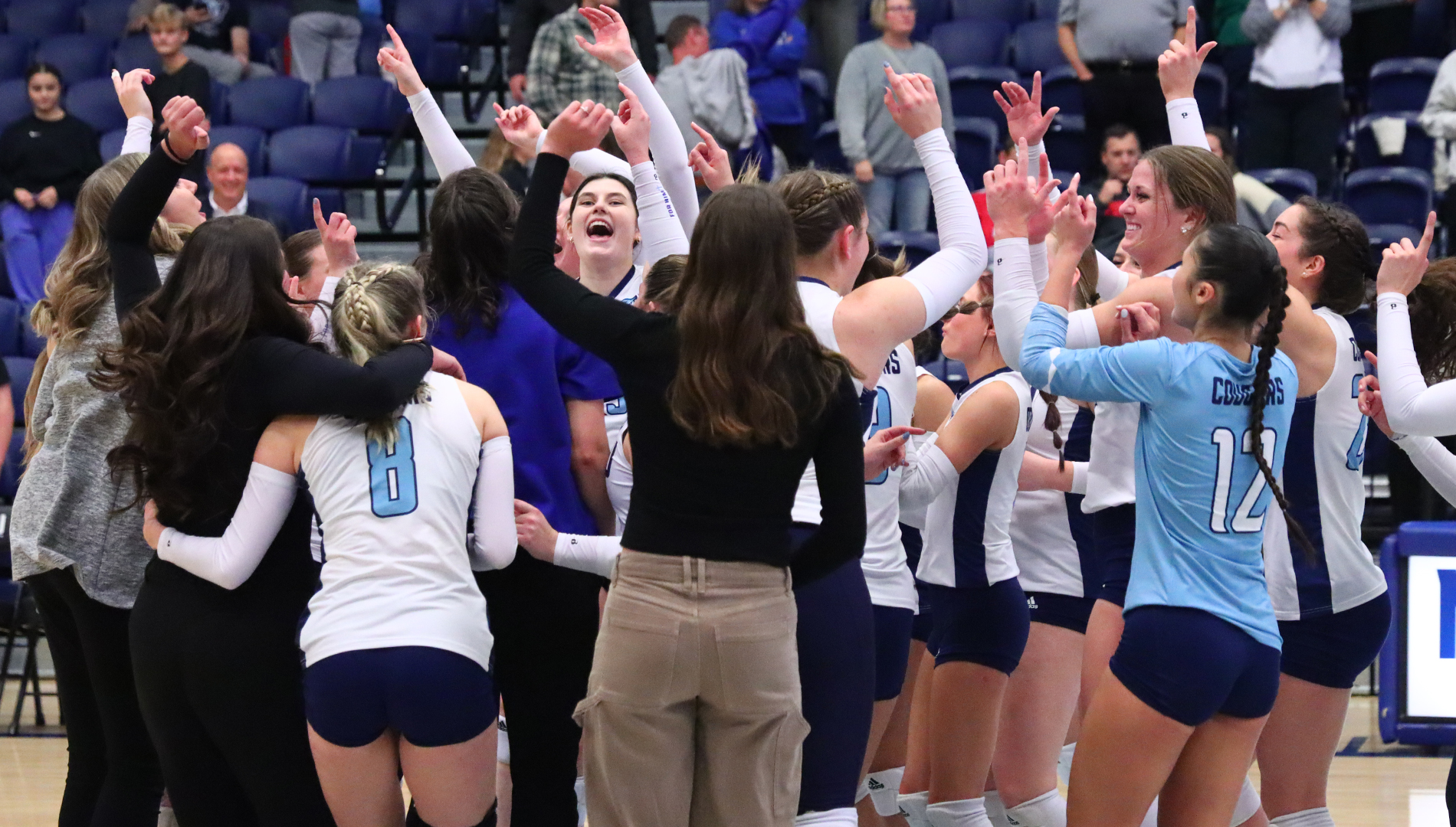 Women's Volleyball to Face The Master's and Concordia in Sioux City